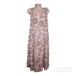 NWT White House Black Market Floral Lined Midi Dress  Large